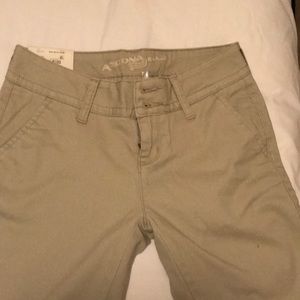Arizona schoolgirl bootcut khakis size 1 short NWT